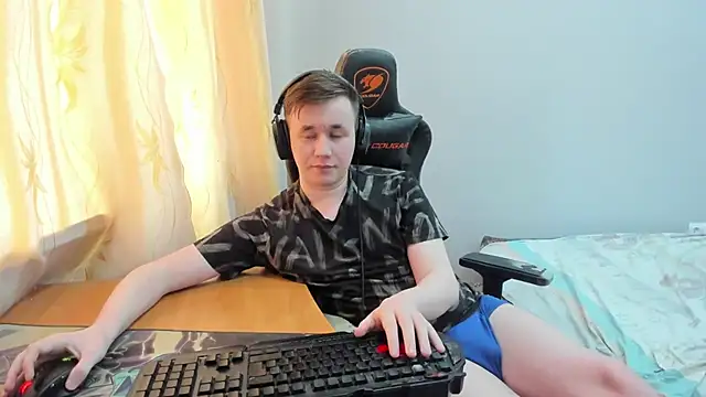 Show de iliaskrislove na webcam