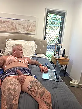 Handsolo_porn's Webcam Show