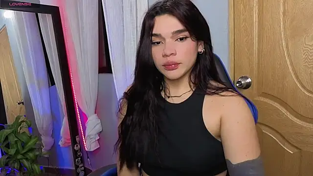 Veronica_111's Live XXX Chat