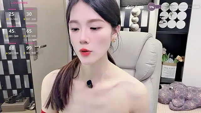 Yueyue-MM live XXX chat