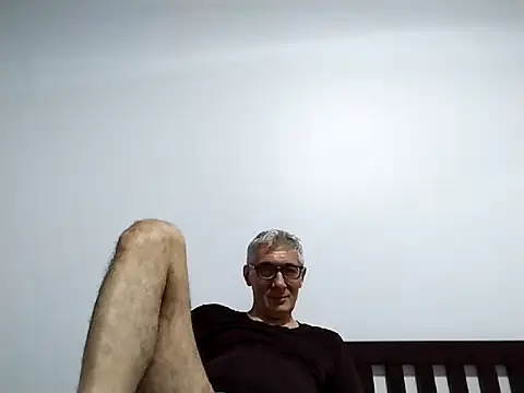BIGUNCUTHARDCOCK's Live XXX Chat