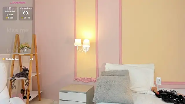 _naylaa_ élő XXX-chatje