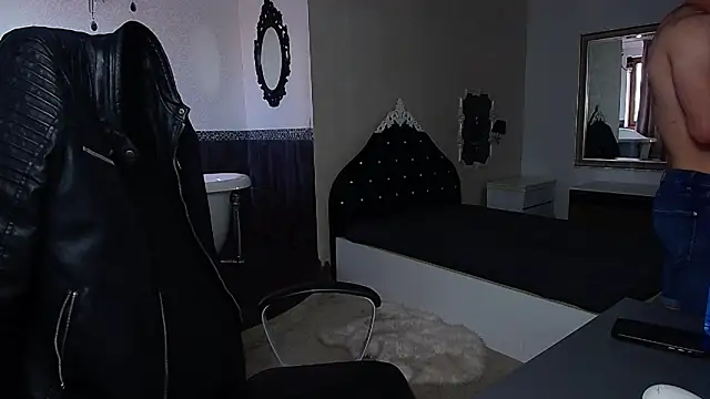 MicahLane Webcam show