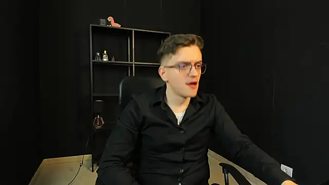 FelixStarkk 在線直播表演