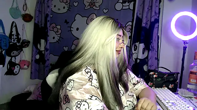 Chatroom XXX en direct de lussyevans24