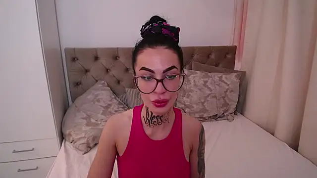 RaniaVibeXX live XXX chat