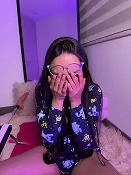 Czat XXX na żywo – annie__thompson