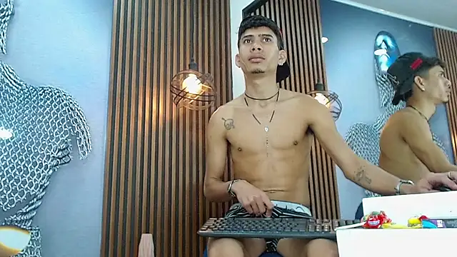 Skinny_cute_Alyer Webcamshow
