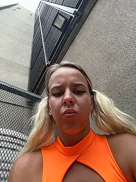 LikaCatn Webbikameraesitys