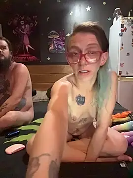 Stonermama666420's Webcam Show