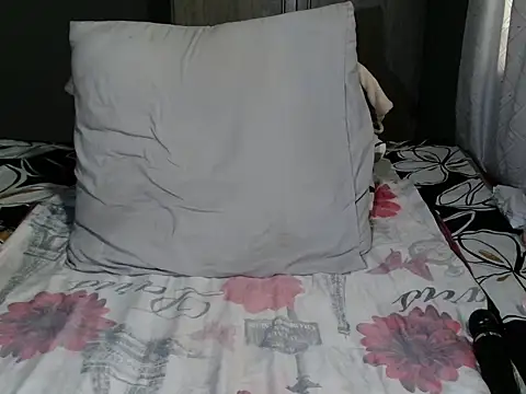 WetwetPussy31's Live XXX Chat