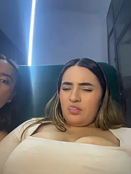 Antonella_Julieta – Naživo XXX chat