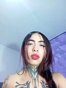 Rouxx_1 élő XXX-chatje