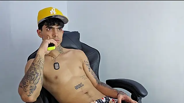 MIGUEL_AGUIRRECA Webcam Show