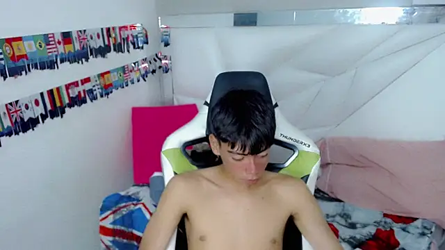 Liarr_ Chat XXX in diretta