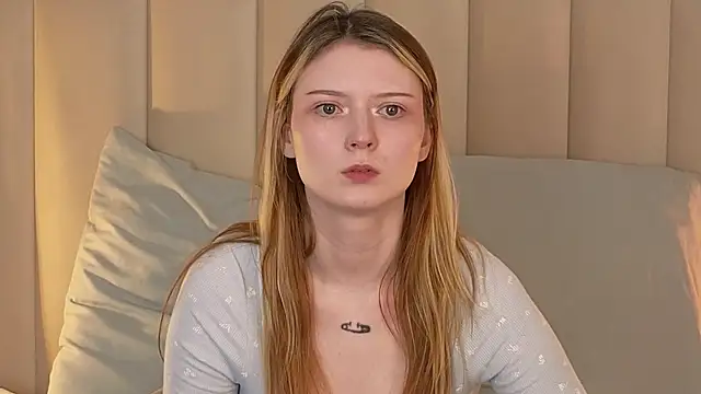 AlyssFrost's Live XXX Chat