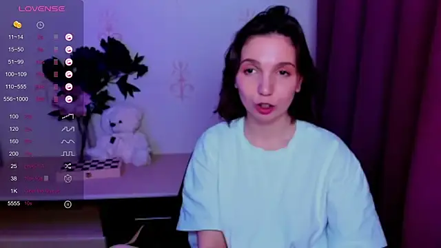 KindHazelHere_ élő XXX-chatje
