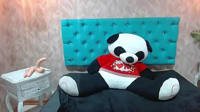 Chatroom XXX en direct de KeniaLovex