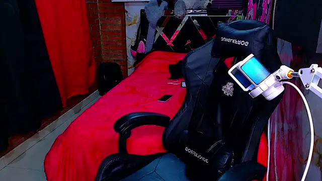 Chat +18 de nova_kitttyy ao vivo