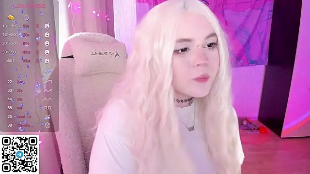 SelenaCute Live XXX Chat
