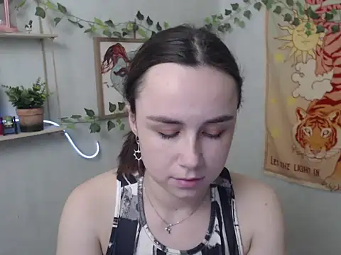 VeryVeryVeryShy_'s Webcam Show