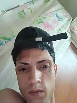 CubaxxxPeneGrande 现场XXX聊天