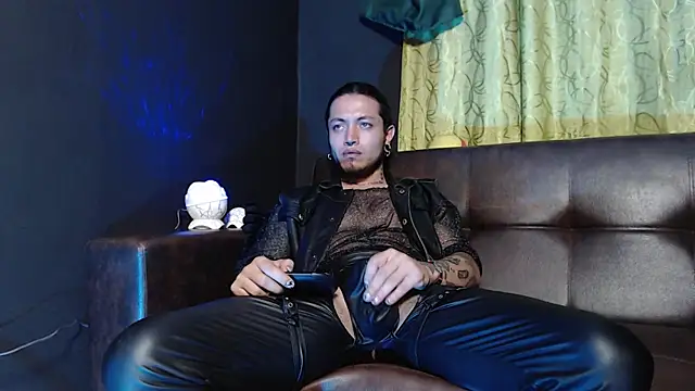 Chat XXX en directo de Dicaprioo_