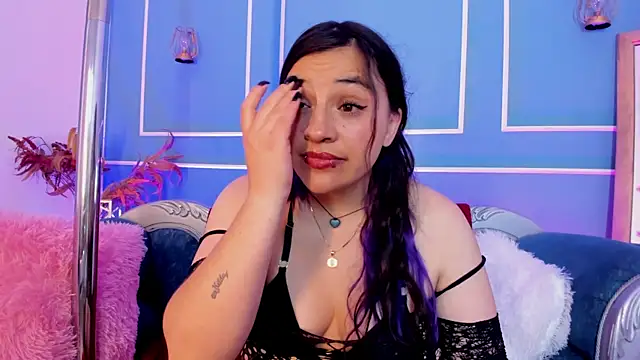 TaraTaylorr's Live XXX Chat