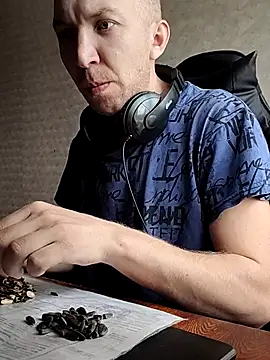 _uncle_Mitya-43_のライブXXXチャット