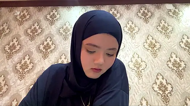 Katepleaurxo Adlı Modelin Web Kamerası Şovu