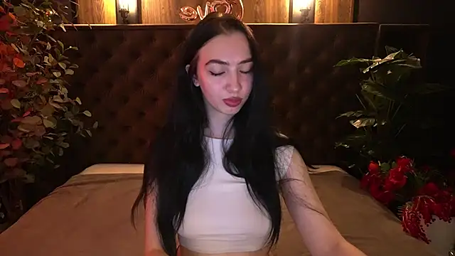Chat +18 de WildKittenX_ ao vivo