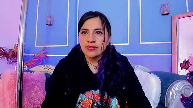 Chat XXX en directo de TaraTaylorr