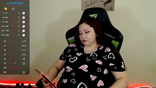 LisaAsianFlower: онлайн-секс-чат