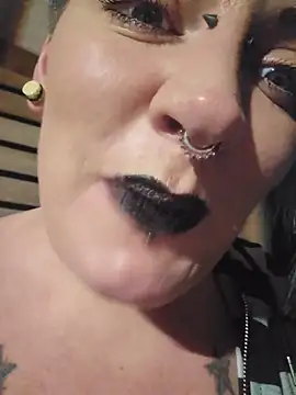 PinkTheHawk Webcamshow