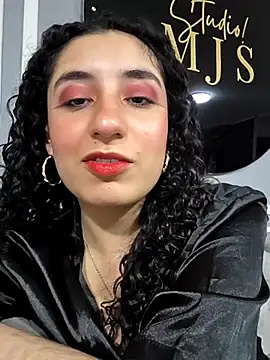 DemiJones_: απευθείας συνομιλία ΧΧΧ