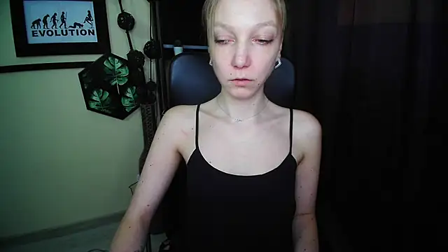 EmillyPlay's Live XXX Chat