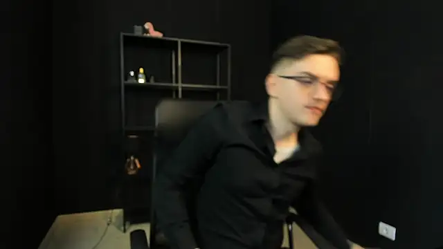 Czat XXX na żywo – FelixStarkk
