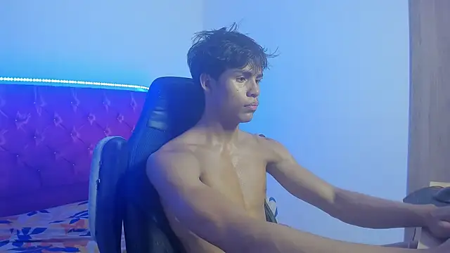 skinny_sam: απευθείας συνομιλία ΧΧΧ