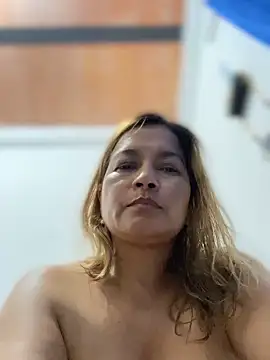 Chatroom XXX en direct de Jlo_69