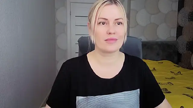 XXX chat uživo modela natusik