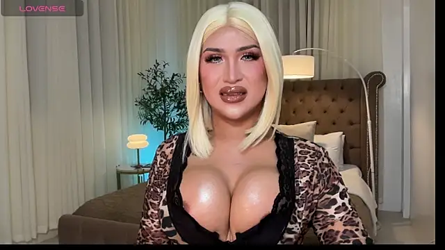 Your_Majesty_Tyra Webcamshow