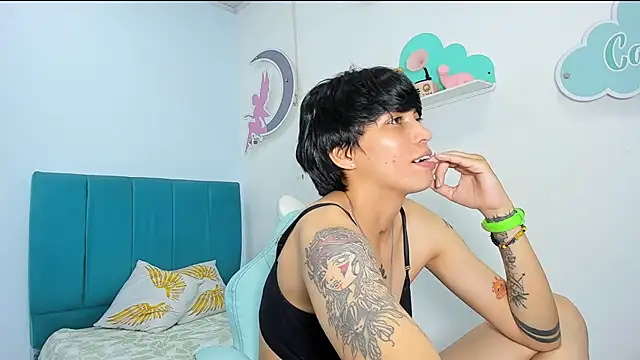 ivyheat3 Adlı Modelin Canlı XXX Sohbeti