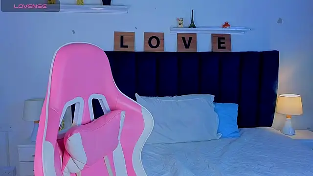 Issac_james_ élő XXX-chatje