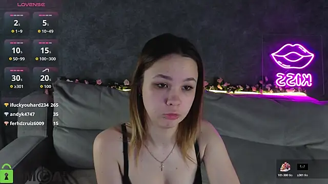 دردشة Lori_Bllossom الجنسية المباشرة