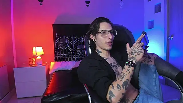 Vergil_Noir_'s Webcam Show