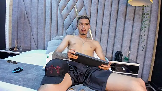 TysonRiggs' Webcam Show