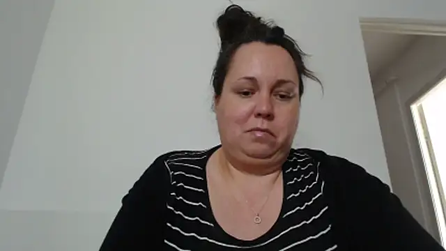 WendyRhoades: απευθείας συνομιλία ΧΧΧ