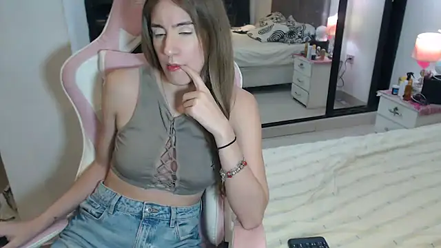 _SexyDoll_ Adlı Modelin Canlı XXX Sohbeti
