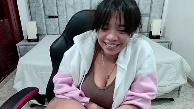 Chat XXX ao vivo de laureentt_