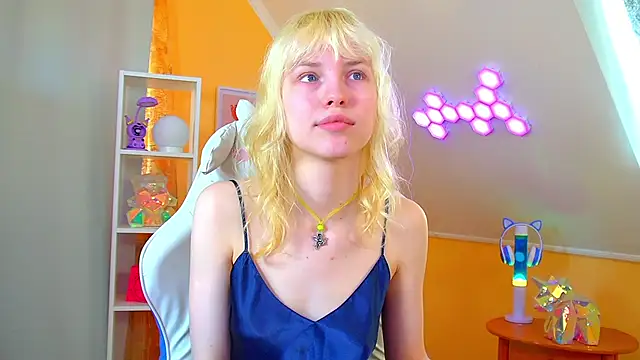 HannahHollis' Live XXX Chat